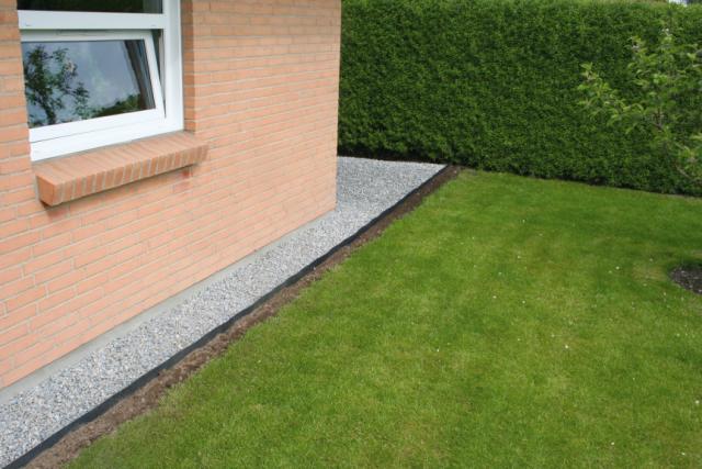 Kantplade, til græsplæne, 25 m/rl, H: 15 cm, pris pr. rulle